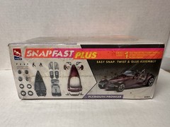 AMT Plymouth Prowler SnapFast 1:25 Model KiT #8284 1994 NEW SEALED