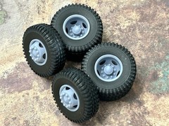 Resin 1/24 Scale: 15-inch “Budd 5-Hole Truck” Dually Wheels W/ Commercial Tires