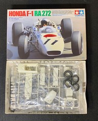 TAMIYA 20043 1/20 Scale Kit Honda RA272