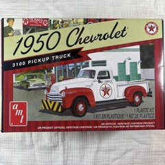 AMT 1950 Chevrolet 3100 Pickup Truck Model 1/25 Scale Texaco Version Complete