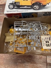 1974 Monogram USA 1/24 Model 1929 Ford Roadster Pick-Up Truck New Open Box