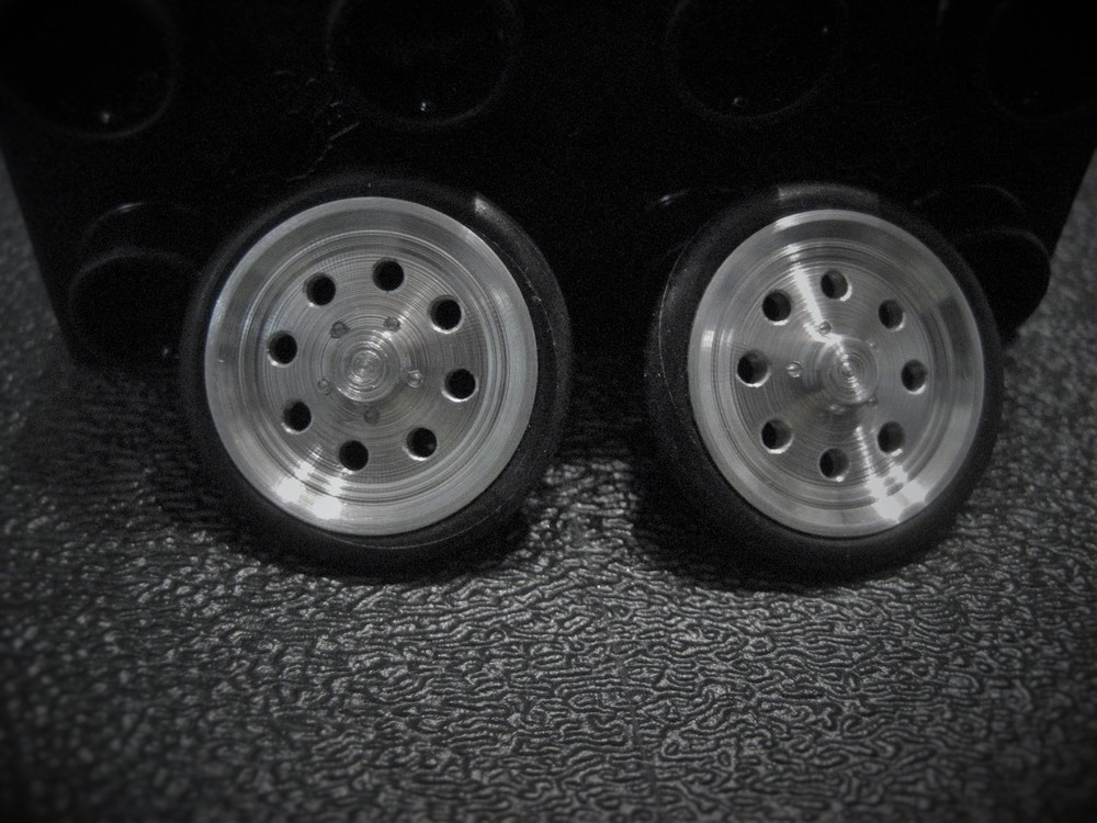 Scale Repro’s Plus 8003 1/24,1/25 Top Fuel Front Wheels/ 8 Hole cluster