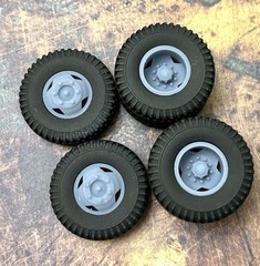 Resin 1/24 Scale: 15-inch “4-hole Tow Truck” Dually Wheels W/ Commercial Tires