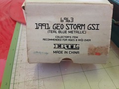 AMT E R T L 1991 Geo Storm GSI Teal Blue Metallic Plastic Front Window Crack