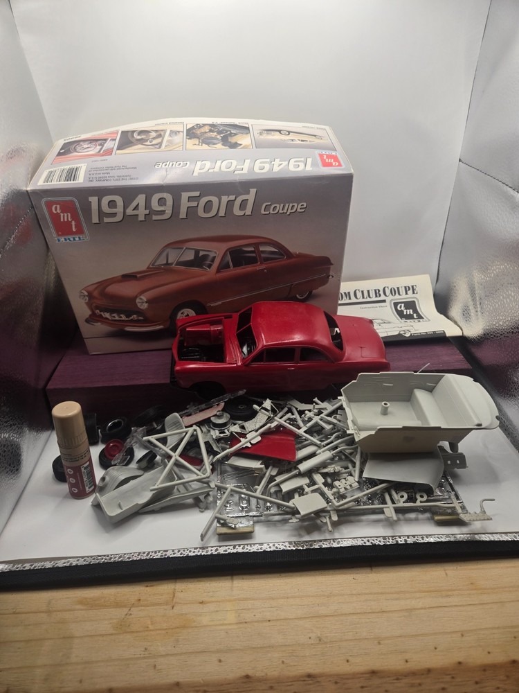 AMT -1949 Ford Coupe -Sealed Model Kit – A-9