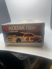 AMT ERTL #4 ERNIE IRVAN Kodak Film Chevrolet 1/25 NASCAR Model Kit NOS Sealed