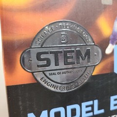 Discovery #Mindblown Model Engine Kit with Moving Parts and LED Lights.
