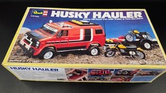RARE REVELL HUSKY HAULER OFF ROAD CHEVY VAN WITH TRAILER DIRT BIKES 1/25 BC4