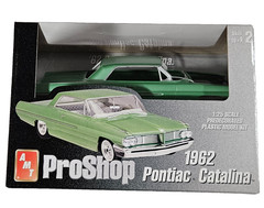 NEW / Box 2000 AMT 1:25 Pro Shop ’62 Pontiac Catalina Model Kit Mint Green 31038