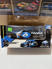 MARK MARTIN VIAGARA 2004 1/24 DIECAST MODEL KIT New SEALED Box