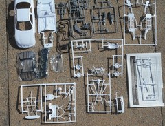DONOR 2001-2002 NASCAR PONTIAC GRAND PRIX STOCK CAR MODEL KIT-REVELL – 1/24