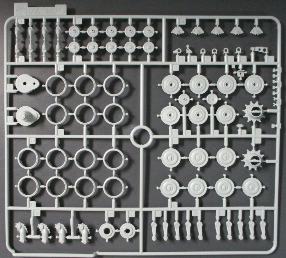 Dragon 1/35 Scale M60A2 Starship Tank – Parts Tree C from Kit No.3562