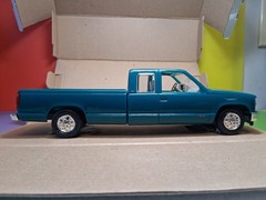 AMT Ertl 1993 Chevrolet C-1500 Extended Cab Pickup Dealer Promo 8130 New