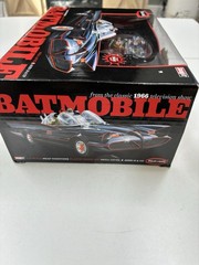 1/25 SCALE POLAR LIGHTS 1966 BATMOBILE BLACK SNAP MODEL KIT #POL824-SEALED