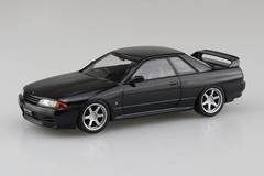Aoshima 1/32 NISSAN SKYLINE R32 GTR W/ Custom Wheels Snap Model Kit -BLACK-
