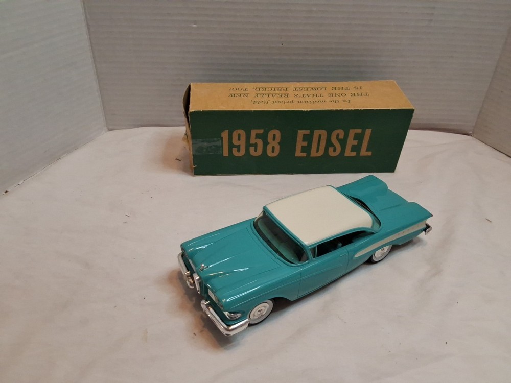 1958 Edsel Hardtop Dealer Promo Model Car Powder Blue (304)