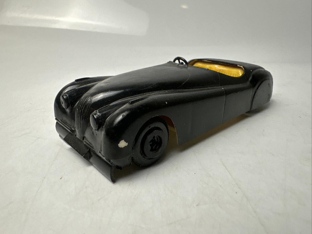 Vintage Jaguar XK-120 Sports Car 1/32 Model 512-49 Thought To Be Aurora/ Built