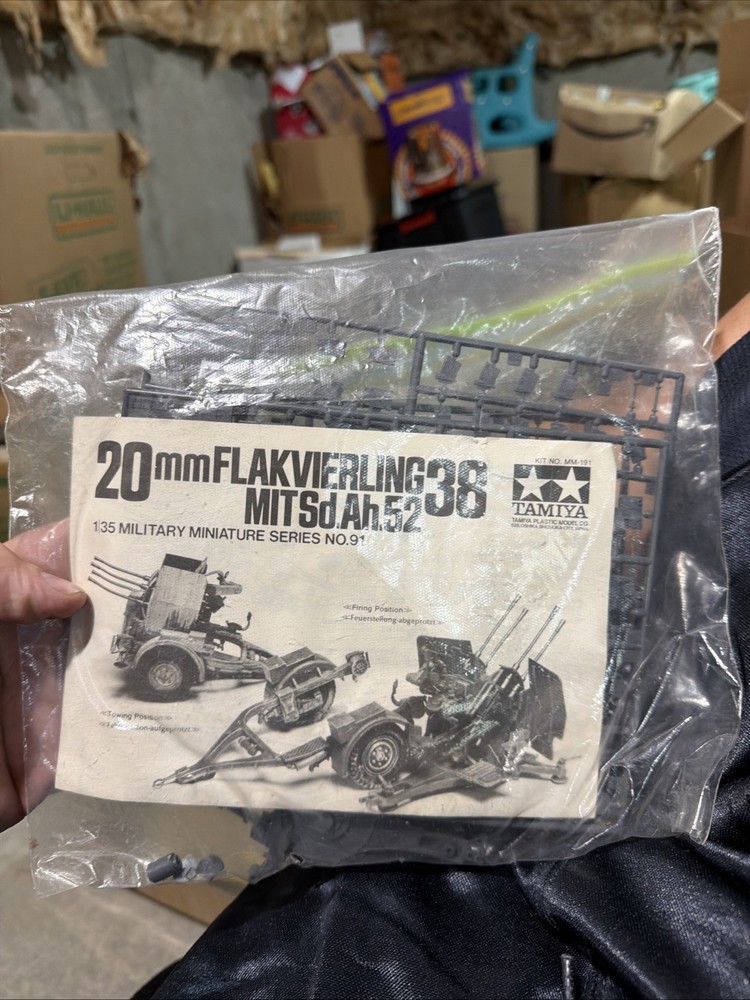 20mm FAKVIERLING 38 MIT Sd.Ah.52 – 1/35-Tamiya -No Box/decals