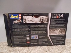 REVELL #05633 1:24 SCALE MERCEDES-BENZ 300 SLR COUPE MODEL KITNEW IN DAMAGED BOX