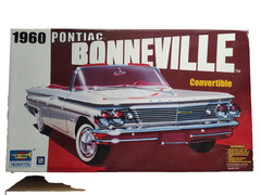 M5-TOP Sealed Trumpeter 1960 Pontiac Bonneville 1/25 02051 Convertible Coupe