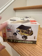 AMT 1925 FORD T FRUITWAGON SCALE 1:25 NEW 869/12