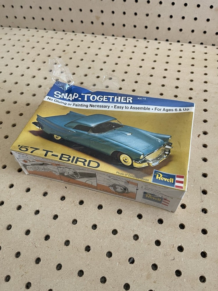 1974 Revell ’57 T-Bird Snap-Together Model Kit Factory Sealed Vintage 1/32 Scale
