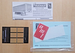18-649 AMT 1:25 Scale FRUEHAUF FB BEADED PANEL TRAILER Plastic Model Kit
