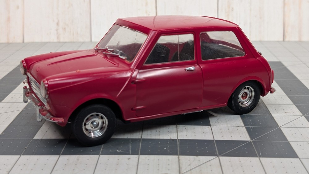 LS Model Kits Austin Mini Cooper S MK II – 1:16 Scale – Built – Vintage