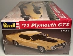 Revell ’71 Plymouth GTX 7608 1/24 Scale Plastic Model Kit Factory Sealed (B259)