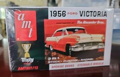 AMT 1/25 Scale Trophy Series 1956 Ford Victoria 3 in 1 Hardtop Retro DELUXE