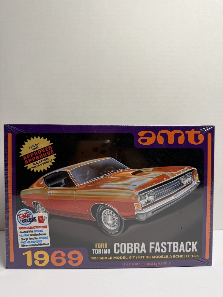 AMT 1969 Ford Torino Cobra Fastback 1:25 Scale Plastic Model Car Kit 1217