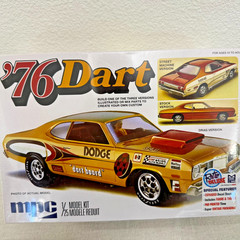 ‘Retro Deluxe’ Issue MPC 1976 ’76 DART in 1/25, Build 1 of 3 Ways,