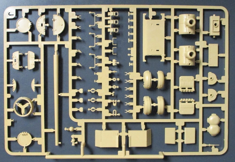 Rye Field Models 1/35th Scale Soviet T34-85 – Parts Tree J from Kit No. 5083