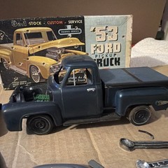 Original ’60’s Issue AMT ’53 Ford Pickup 3 in 1 Model Truck Unfinished 1/25