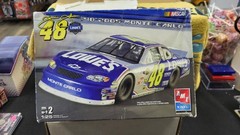 CIB 2005 JIMMIE JOHNSON LOWE’S CHEVY MONTE CARLO #48 1/25 AMT MODEL KIT #38297