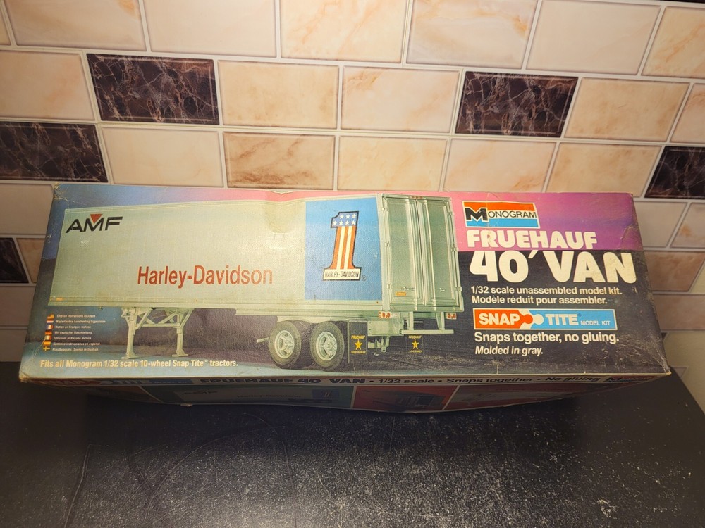 1980 Monogram Fruehauf 40 Foot Van Trailer Harley-Davidson Vintage Model #1207