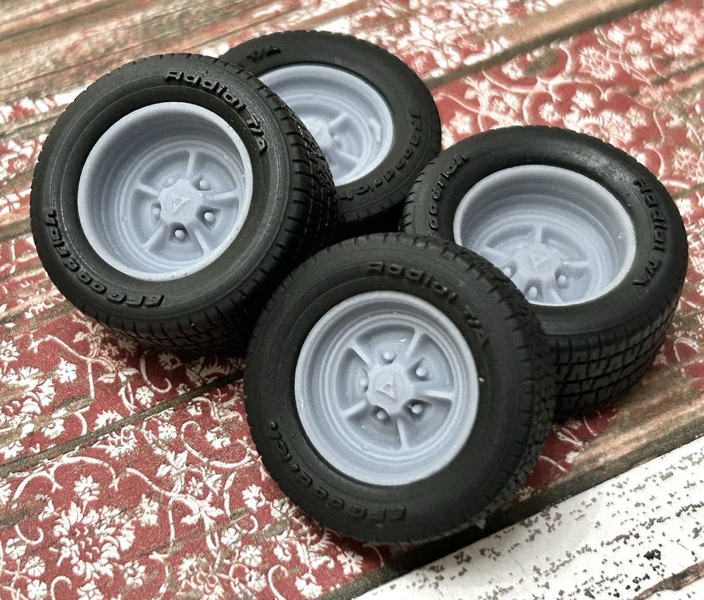 1/24 Scale: 15-inch “1969 Dodge Dart GTS” Resin Wheels W/ Wide Rear Tires
