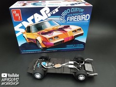 AMT 1211M 1979 Pontiac Firebird Turbo Custom (Snap) 1/25 Model Kit