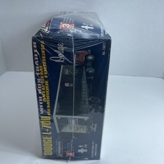 Lindberg Dodge L-700 Trailer 1/25 Scale Plastic Model Kit #73071 Lvl 3 Sealed