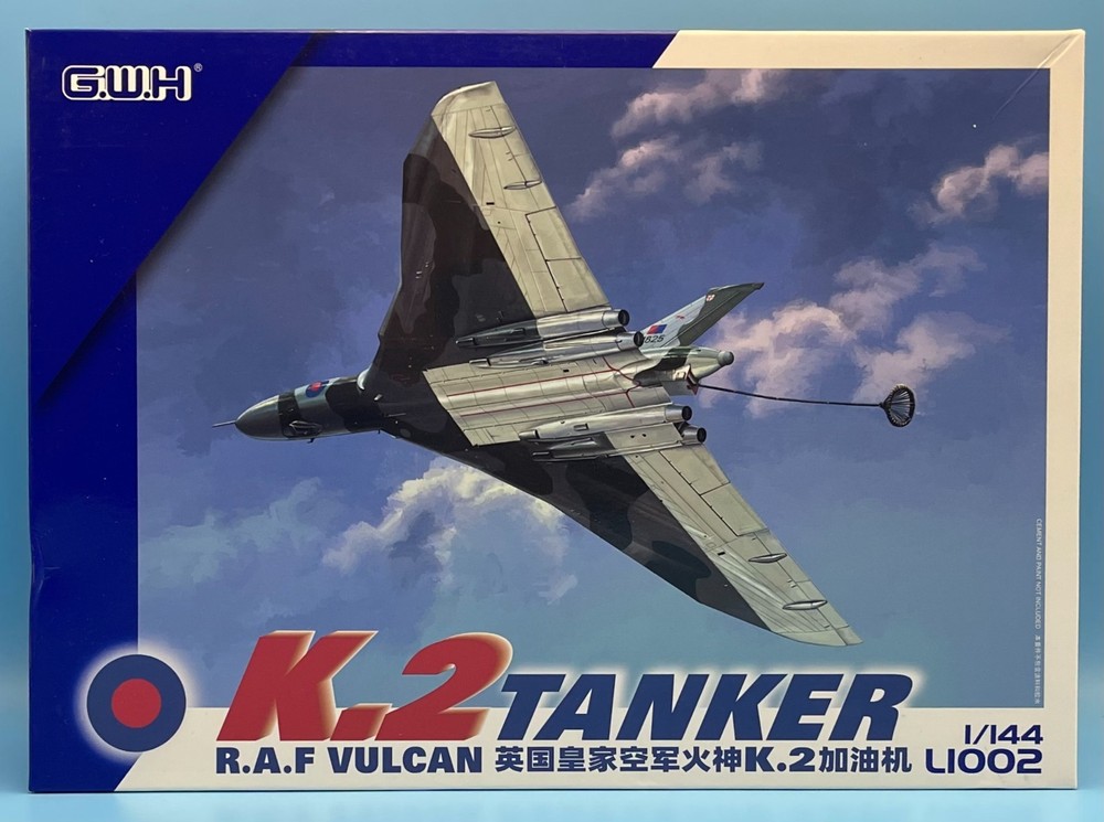 Great Wall Hobby 1/144 R.A.F Tanker L1002 Vulcan K.2 / L1005 Victor K.2