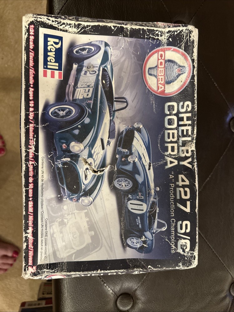 NIB 2004 SHELBY COBRA 427 S/C 1/24 MODEL KIT REVELL #85-2828 SEALED BRAND NEW