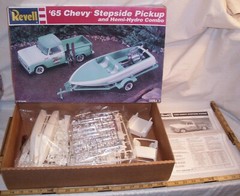 REVELL 65 CHEVY STEPSIDE PICKUP TRUCK & HEMI-HYDRO BOAT SET MODEL KIT BOXED 1:25