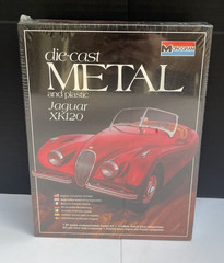 Monogram 1/24 Jaguar XK120 #6103