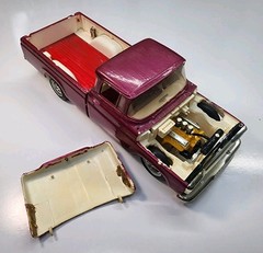 Vintage AMT Pink 1960 Ford F-100 Pickup Truck 1/25 Plastic Model Built/Custom