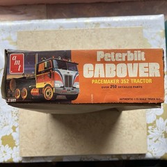 AMT Peterbilt Pacemaker Cabover 352 Tractor Model Kit 1/25 T502 *Open Box