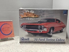 Vntg 2006 Revell 1970 Ford Torino Cobra 1:25 Scale Model Kit Skill Level 2 NISB