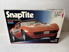 Monogram Corvette SnapTite 1/32 Model Kit #1016 1991 COMPLETE UNBUILT