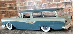 Resin 15-Inch Cadillac Hubcaps W/ Bullets And Wide Whitewalls,1/24 1/25 Scale