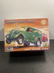 Revell 4199 1/25 Scale Thames Panel Truck Plastic Model Kit New Open Box