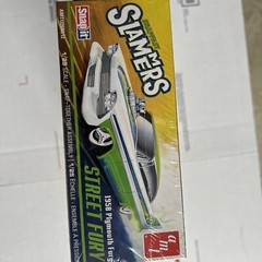 NEW 1958 Plymouth Street Fury Slammers Snapfast AMT1226M Plastic Model AMT 1/25